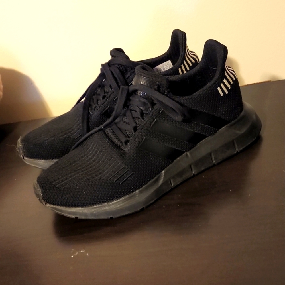 Adidas women size 8
